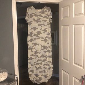 Never worn long camo dress medium